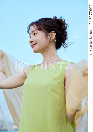 Summer woman portrait Summer woman portrait 117077662