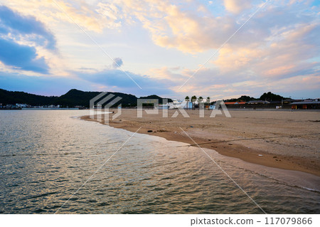 片面波浪海灘 117079866