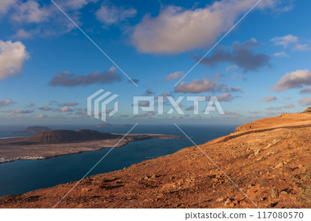 Sunset over La Graciosa off the island of Lanzarote, Canary Islands 117080570