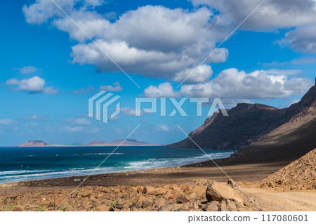 Landscape and beaches near Famara resort, Lanzarote, Canary Islands 117080601