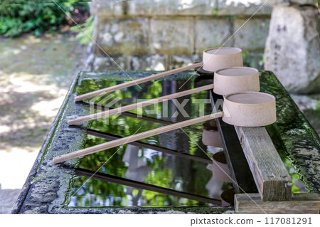 神社的長津屋的長柄湯匙的圖像[神社圖像] 117081291