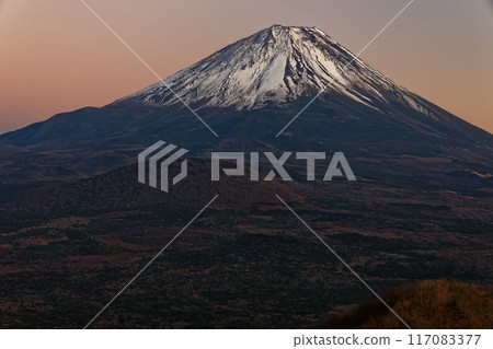 Mount Fuji in the afterglow as seen from Lake Shojiko Panorama Platform Mount Fuji in the afterglow as seen from Lake Shojiko Panorama Platform 117083377