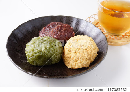 三種顏色Ohagi 117083582