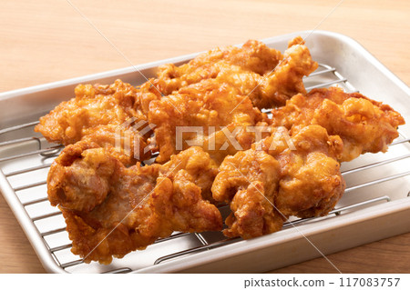  Deep-fried chicken 117083757