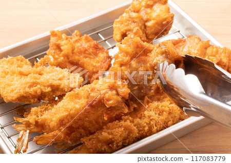 油炸食品（炸雞、炸蝦、炸豬排） 117083779