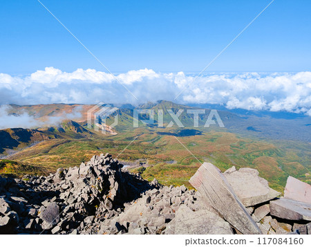 Climbing Mt. Chokai in autumn: View from the summit (Shinzan) 117084160