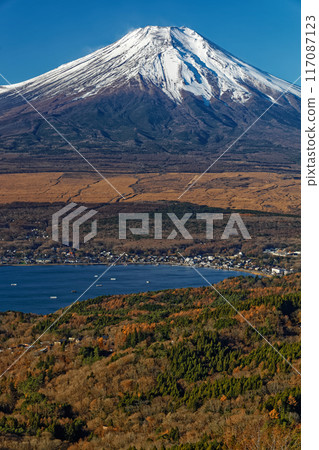 Lake Yamanaka and Mt. Fuji seen from Mt. Ohira in late autumn 117087123