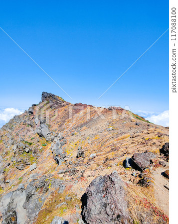 Autumn climbing of Mt. Chokai (Shinzan to Shichitakayama) Autumn climbing of Mt. Chokai (Shinzan to Shichitakayama) 117088100