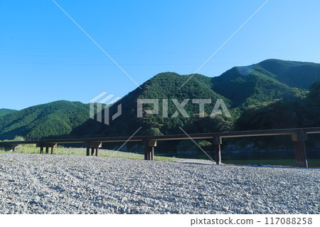 Settlement bridge Settlement bridge 117088258