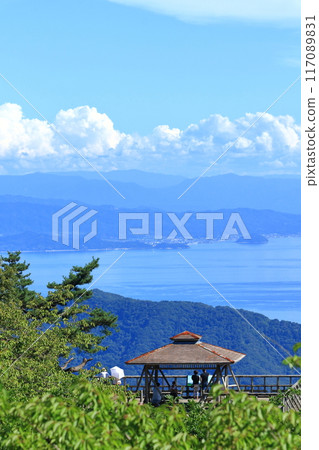 Tourists enjoying the view of the Seto Inland Sea from the Kabuto Rock Observatory 117089831