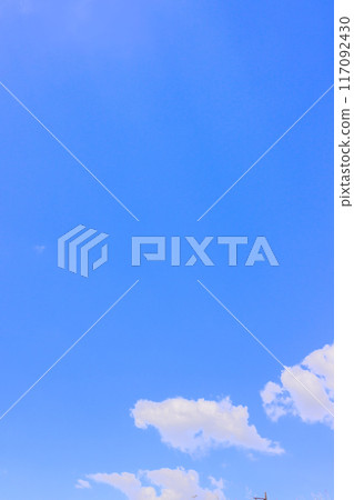 Blue sky and clouds (copy space version) Sky seen from the great outdoors "Minamiaso Roadside Station Aso-no-Sato Kugino" 117092430