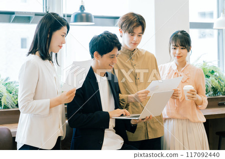 Business team 117092440