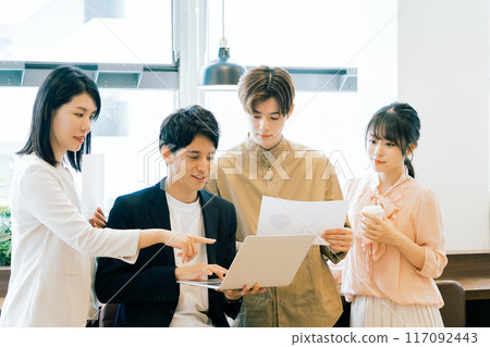 Business team 117092443