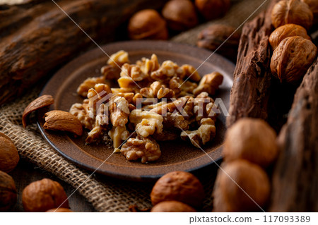 walnuts, nut, nuts 117093389