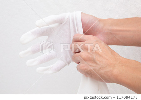 White gloves 117094173