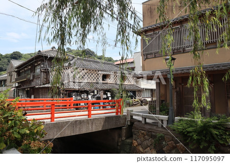 Yanagibashi and Perry Road 117095097