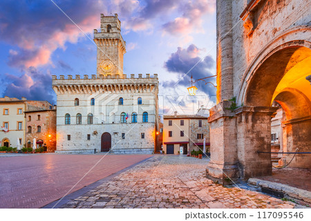 Montepulciano, Tuscany. Beautiful cityscape view on Piazza Grande with Town Hall, historical Italy small town. Montepulciano, Tuscany. Beautiful cityscape view on Piazza Grande with Town Hall, historical Italy small town. 117095546
