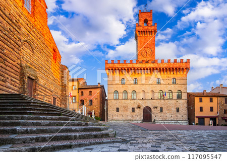 Montepulciano, Tuscany. Beautiful cityscape view on Piazza Grande and Town Hall, historical town in Italy. 117095547