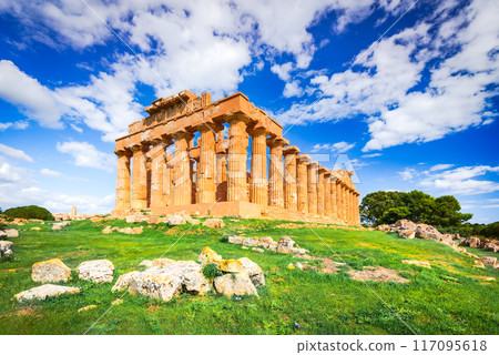 Sicily, Italy. Selinunte ancient greek ruins of Magna Graecia. 117095618