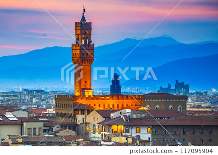 Florence, Italy. Palazzo Vecchio, Tuscany sunstet in Italy, travel destination. 117095904
