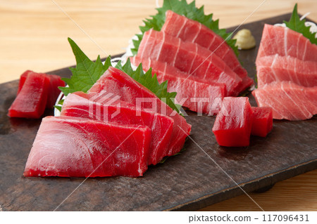 Assorted tuna sashimi Assorted tuna sashimi 117096431