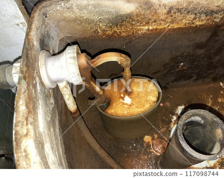 Repair of an old toilet with a direct flush 117098744