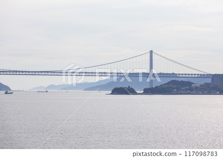 從海上看瀨戶內海的瀨戶大橋 從海上看瀨戶內海的瀨戶大橋 117098783