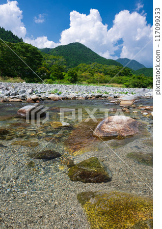 Summer mountain scenery, clear streams in Japan, beautiful rivers 117099253