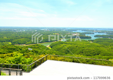 三重縣伊勢志摩:從橫山展望台眺望的景色 三重縣伊勢志摩:從橫山展望台眺望的景色 117099636