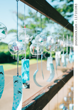 A refreshing summer day with greenery and blue skies, and lots of wind chimes (Hinuma Nature Park) 117101063