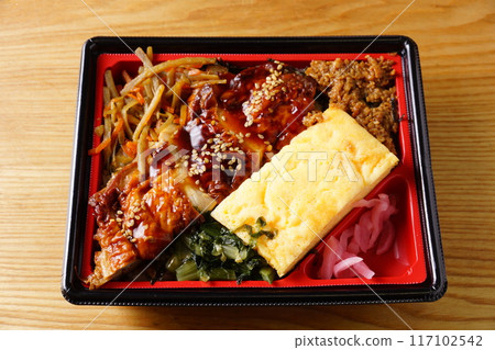 Tender roasted chicken box lunch Tender roasted chicken box lunch 117102542