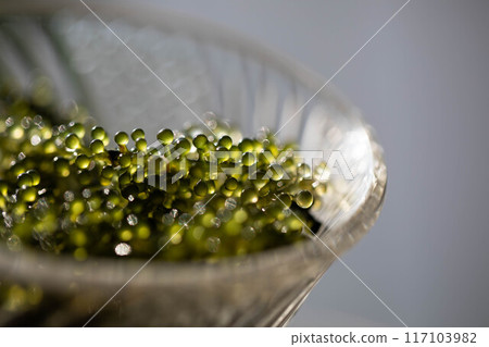 Sea grapes image 117103982