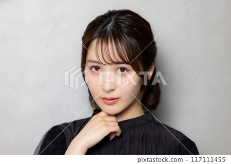 Female in black blouse 117111455