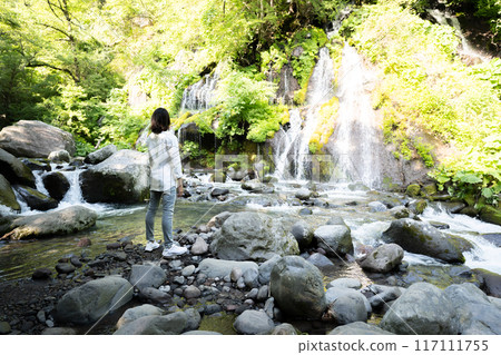 A man who came to the clear stream A man who came to the clear stream 117111755