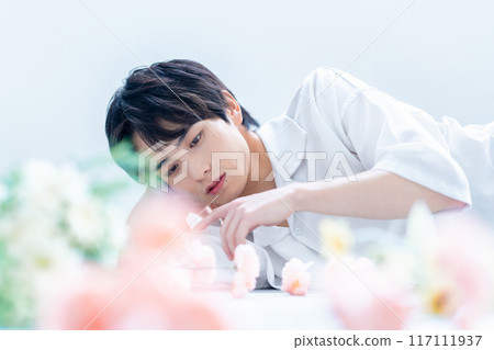 時尚的年輕人 117111937