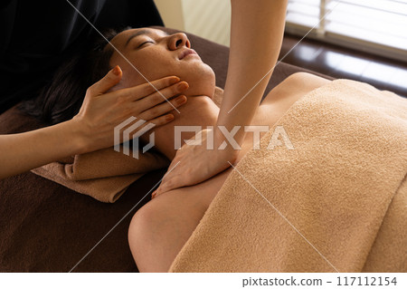 Men's facial beauty treatments Men's facial beauty treatments 117112154