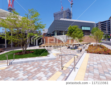 箕面市文化藝術劇場（箕面船場半台前站） 117113361