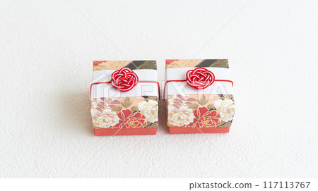 Wedding favors, year-end gifts, Japanese-style gift images 117113767
