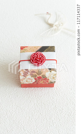 Wedding favors, year-end gifts, Japanese-style gift images 117114337