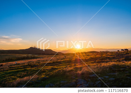 Utsukushigahara - Evening scenery Utsukushigahara - Evening scenery 117116870
