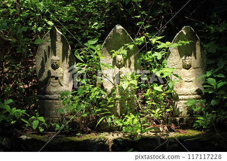 萬願寺石佛 萬願寺石佛 117117228