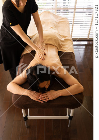 Men's beauty salon body care treatment Men's beauty salon body care treatment 117117821