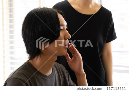 Men's esthetic counseling 117118331