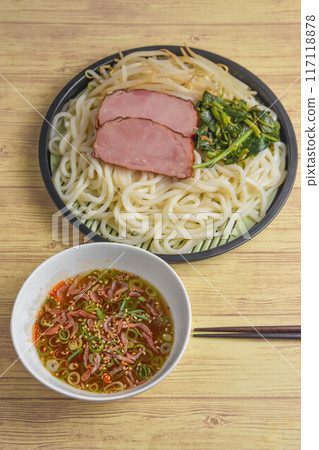 冷烏龍麵配辣湯 冷烏龍麵配辣湯 117118878