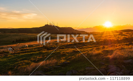 Utsukushigahara - Evening scenery 117118899