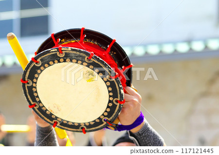 Shimedaiko during the Okinawan Eisa dance performance Shimedaiko during the Okinawan Eisa dance performance 117121445