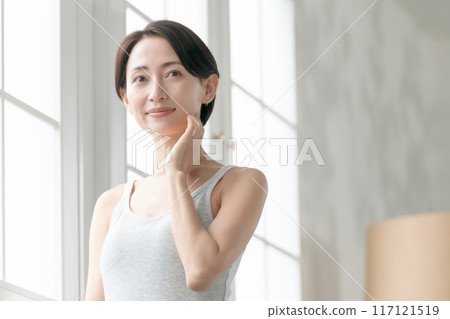 中年女人美麗陽光 117121519