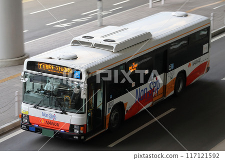 [KIX] Kansai International Airport: Airport Island Shuttle Bus (Nankai Bus - Regular Vehicles) 117121592