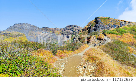 秋季攀登鳥海山：索馬山路線 117122689