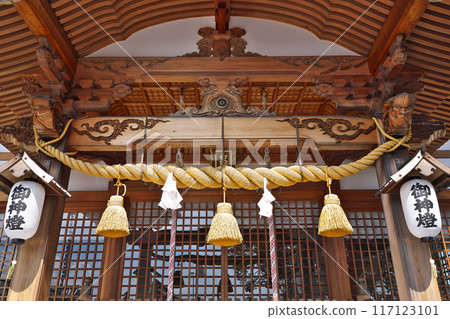 [Iwakuni White Snake Shrine] Imazu Town, Iwakuni City, Yamaguchi Prefecture 117123101